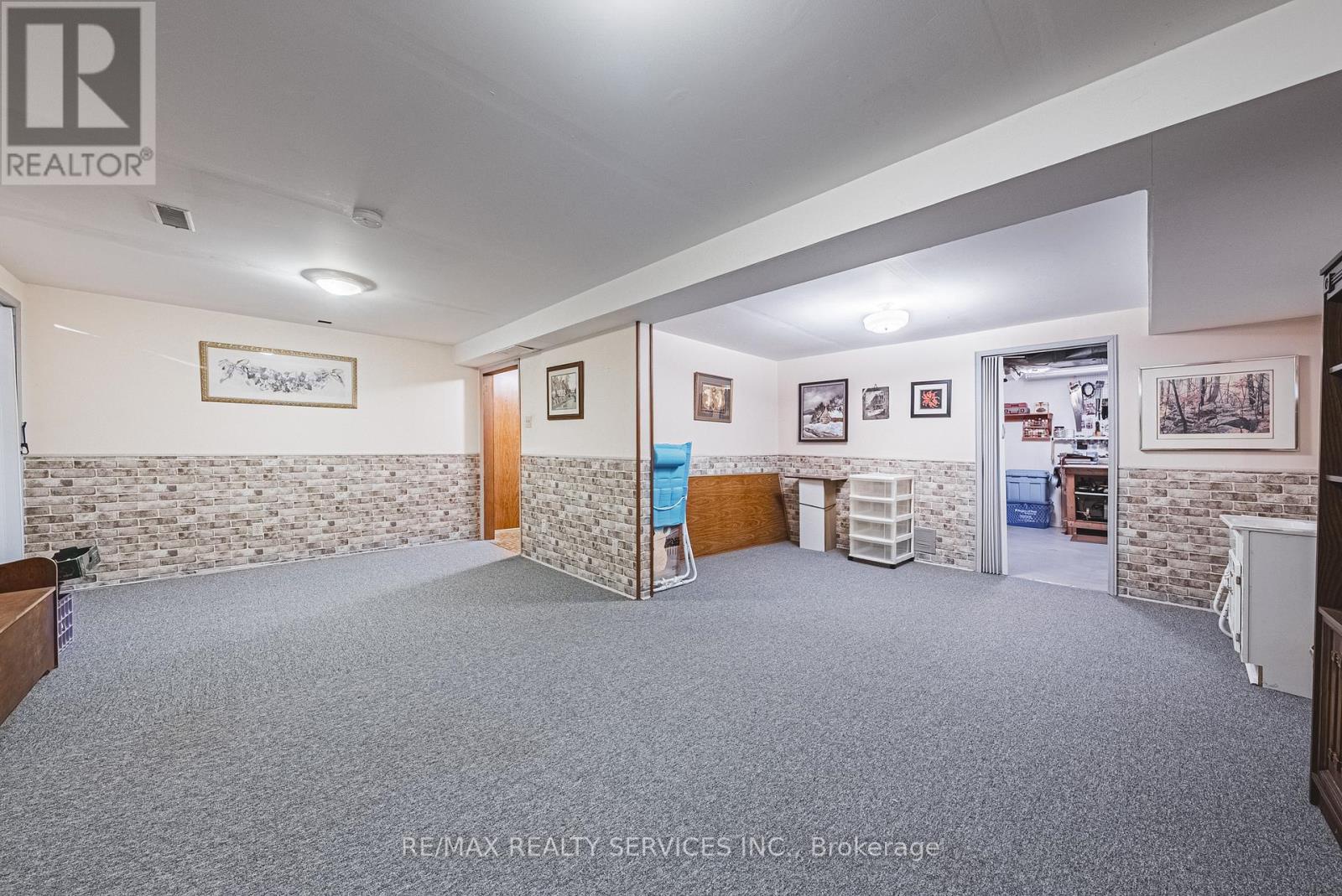 17 Cox Crescent, Brampton (northwood Park), Ontario