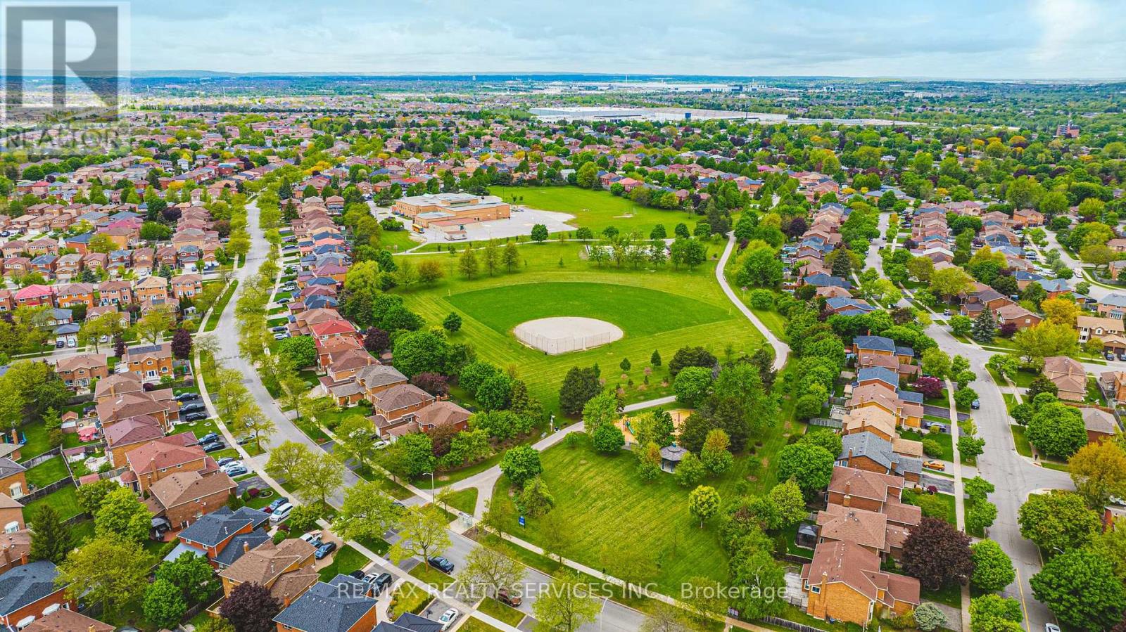 17 Cox Crescent, Brampton (northwood Park), Ontario