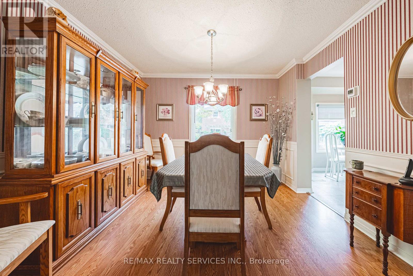 17 Cox Crescent, Brampton (northwood Park), Ontario