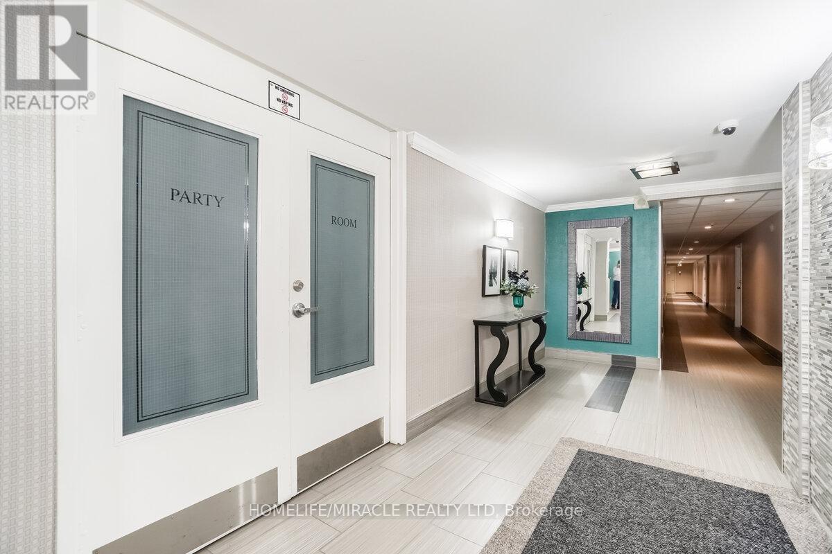 1703 - 15 Kensington Road, Brampton (queen Street Corridor), Ontario