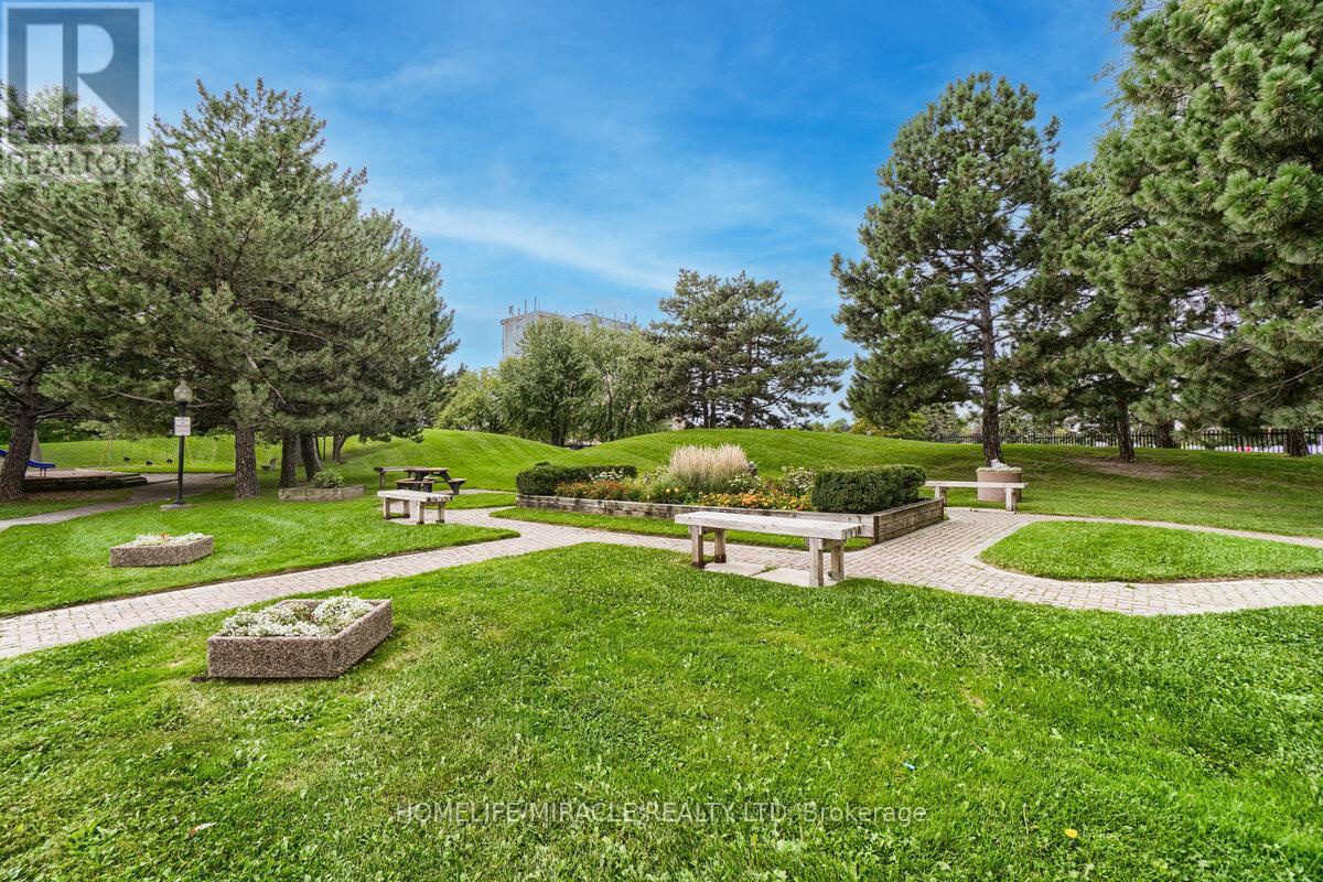 1703 - 15 Kensington Road, Brampton (queen Street Corridor), Ontario