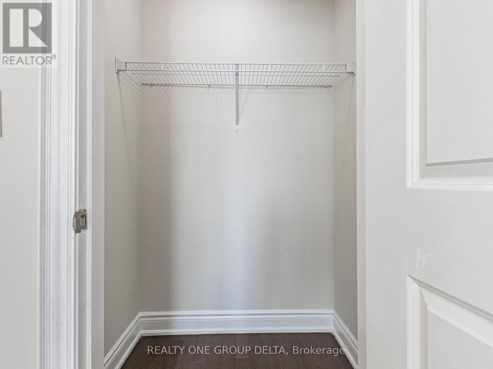 . - 6 Quinton Ridge, Brampton (bram West), Ontario