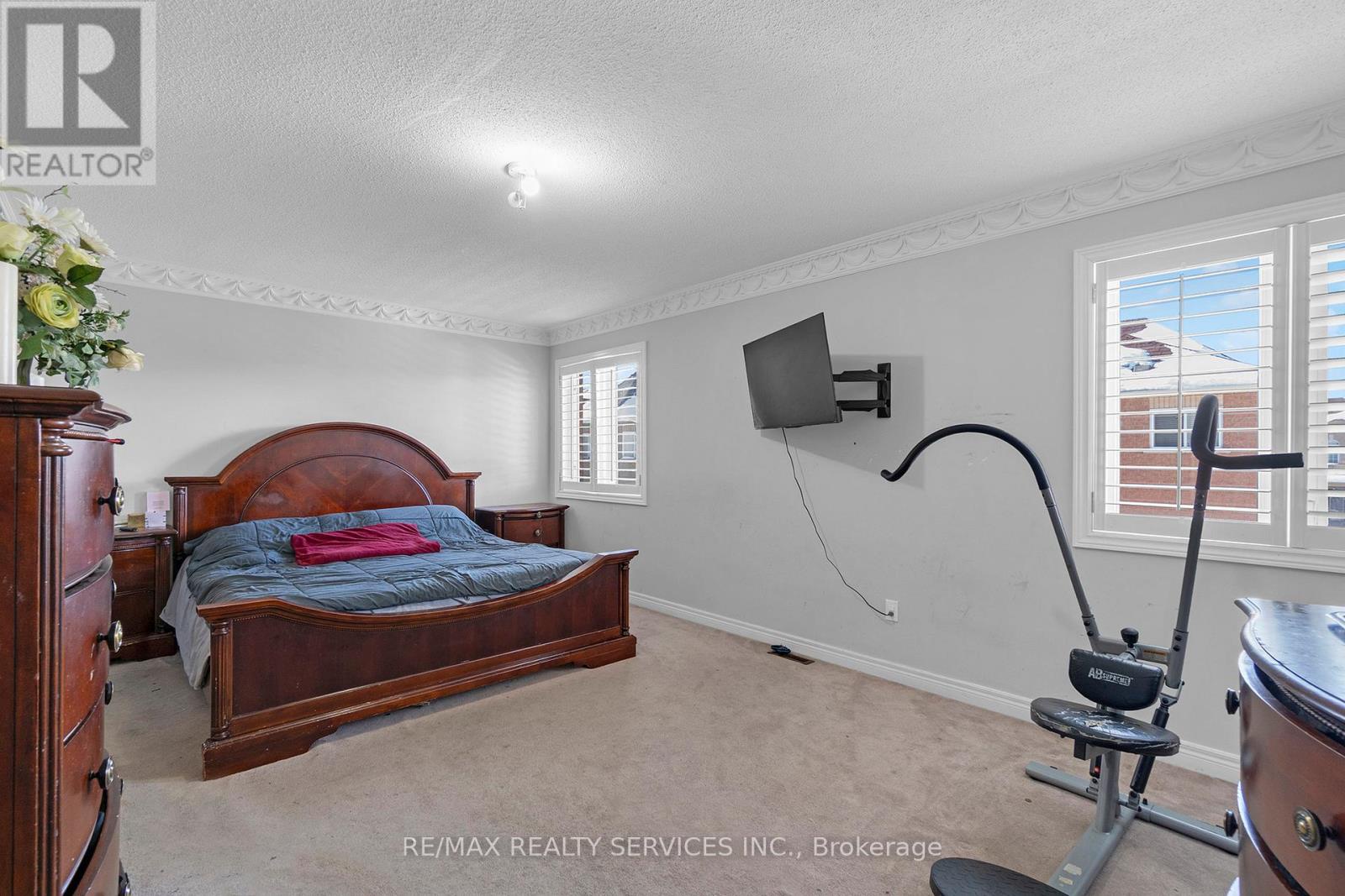 43 Masters Green Crescent, Brampton (snelgrove), Ontario