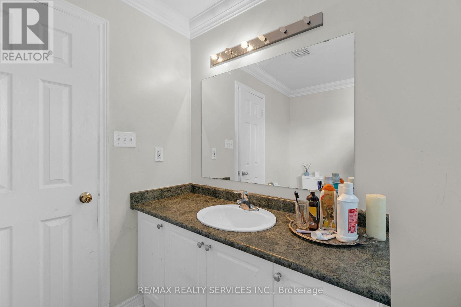 43 Masters Green Crescent, Brampton (snelgrove), Ontario