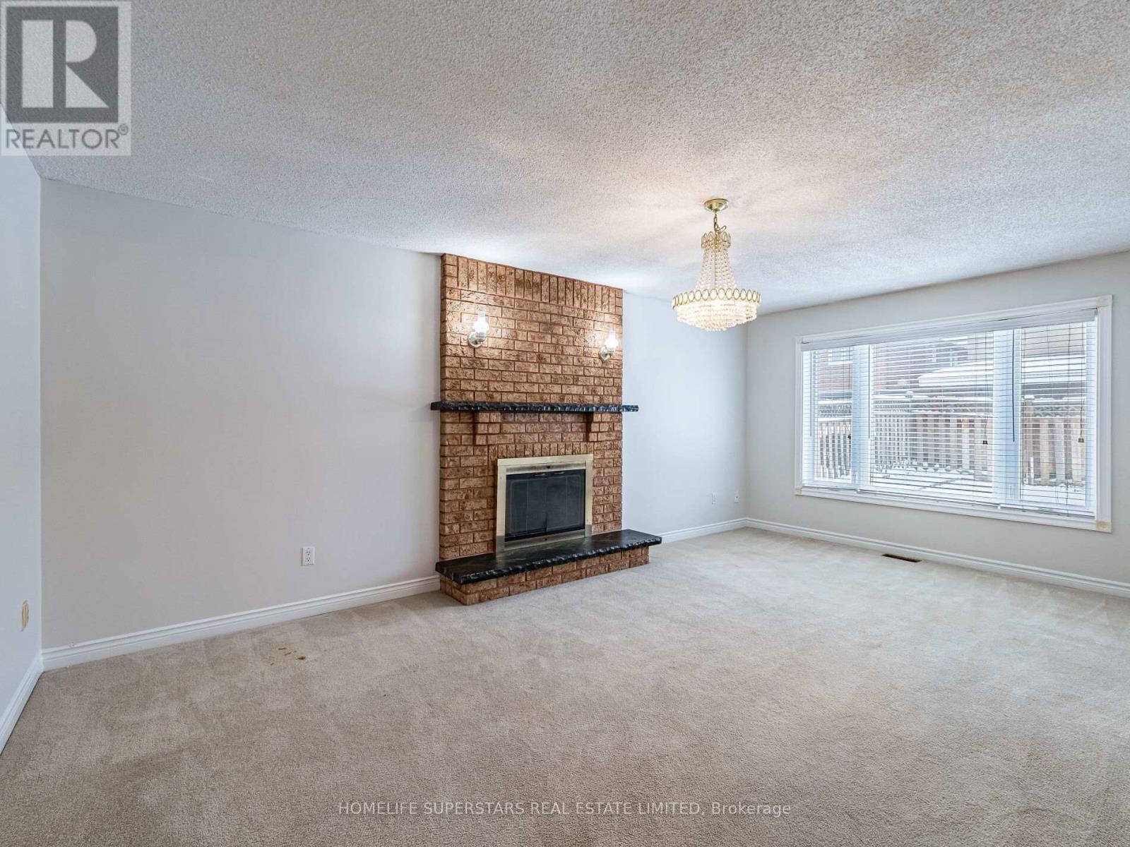 54 Hollybush Street, Brampton (sandringham-wellington), Ontario