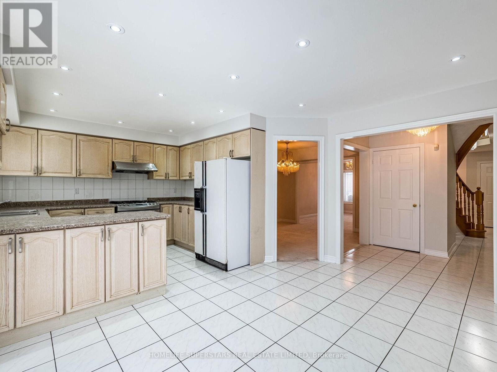 54 Hollybush Street, Brampton (sandringham-wellington), Ontario