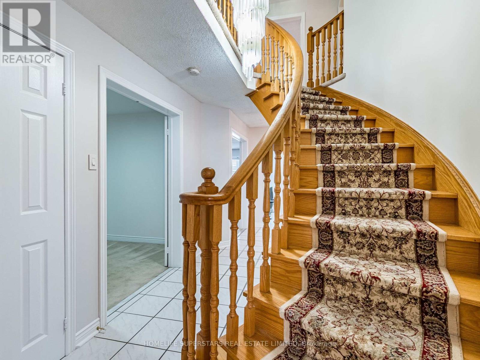 54 Hollybush Street, Brampton (sandringham-wellington), Ontario