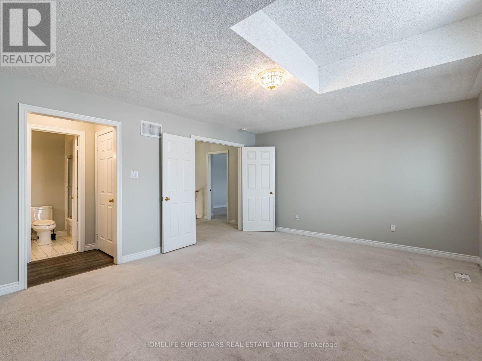 54 Hollybush Street, Brampton (sandringham-wellington), Ontario