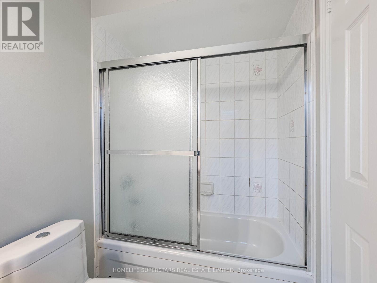 54 Hollybush Street, Brampton (sandringham-wellington), Ontario