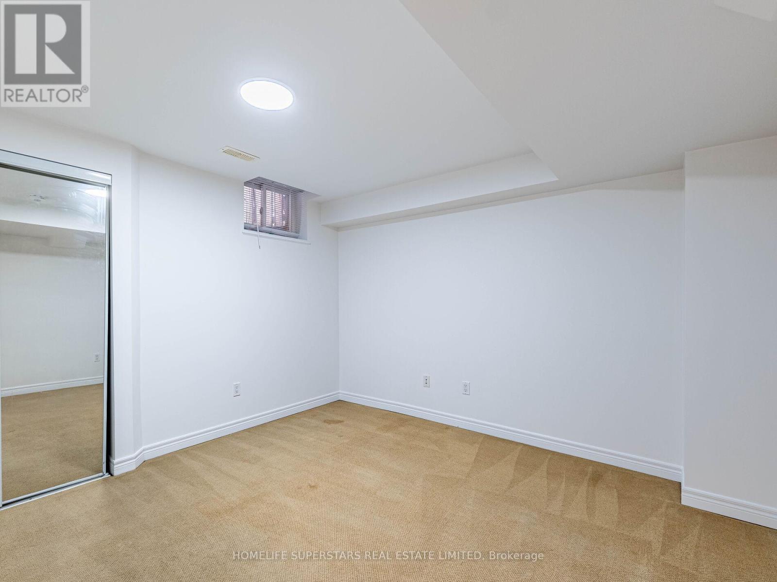 54 Hollybush Street, Brampton (sandringham-wellington), Ontario