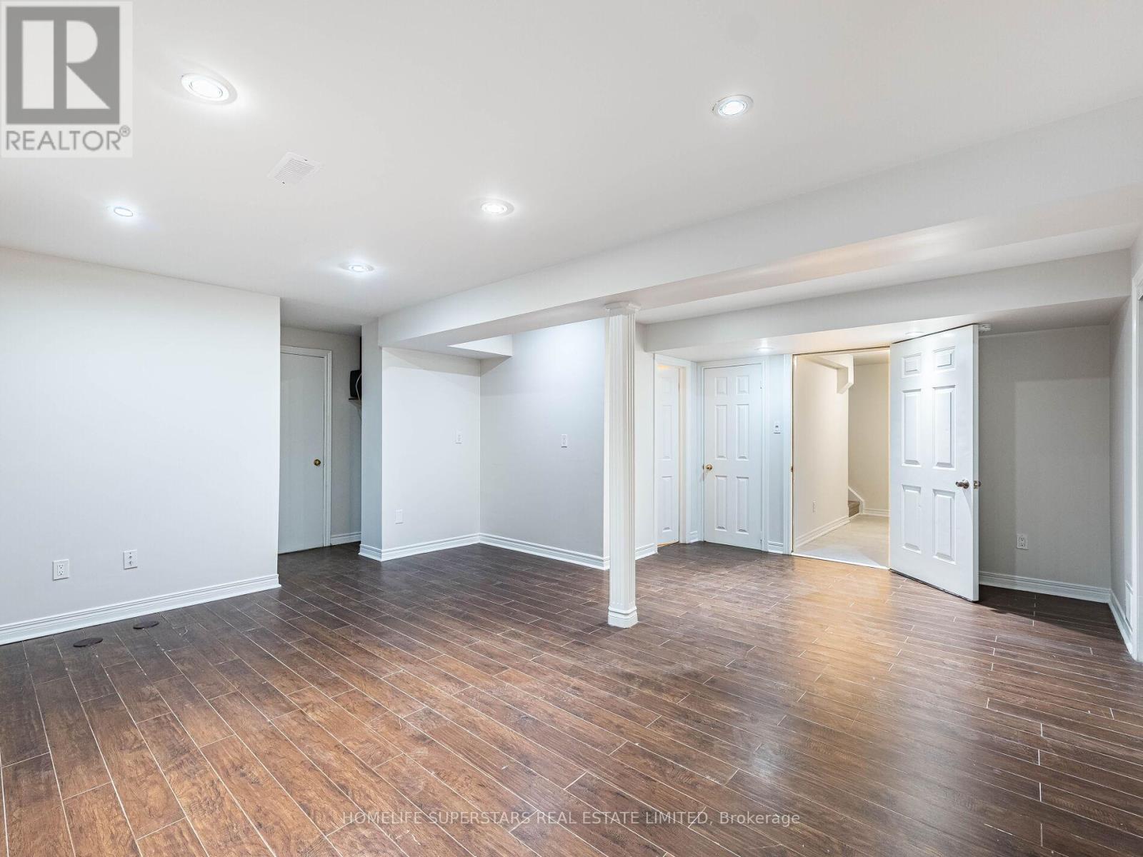 54 Hollybush Street, Brampton (sandringham-wellington), Ontario