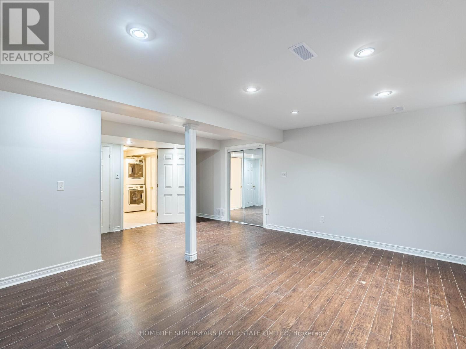 54 Hollybush Street, Brampton (sandringham-wellington), Ontario