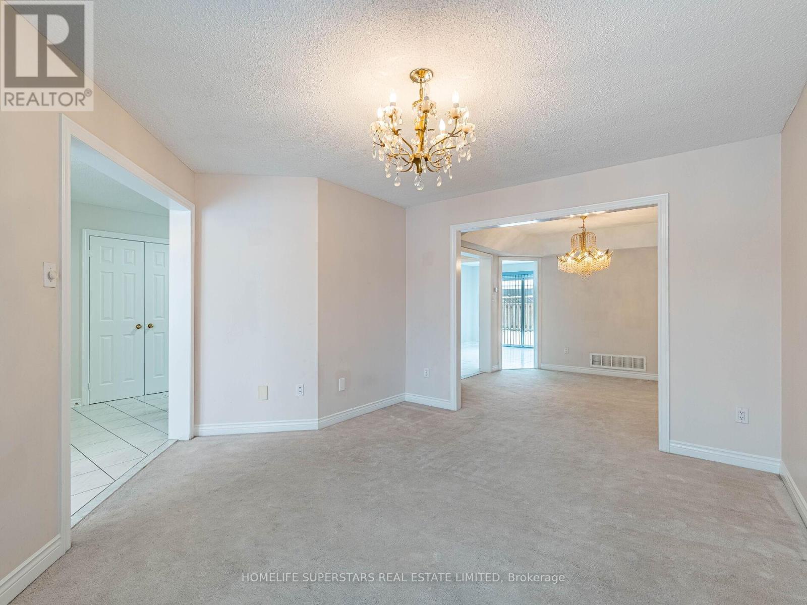 54 Hollybush Street, Brampton (sandringham-wellington), Ontario