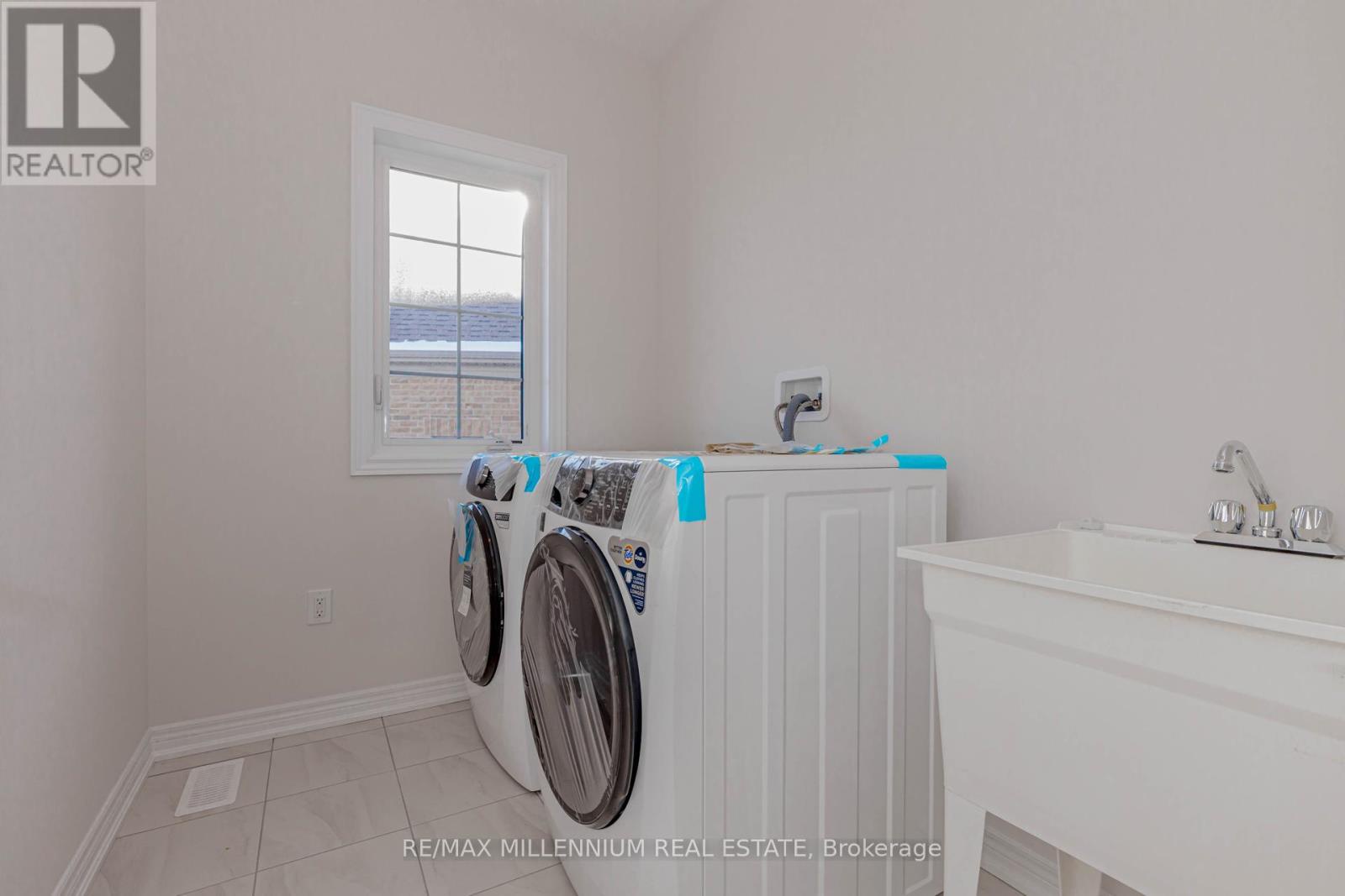 25 Sapwood Crescent, Brampton (snelgrove), Ontario