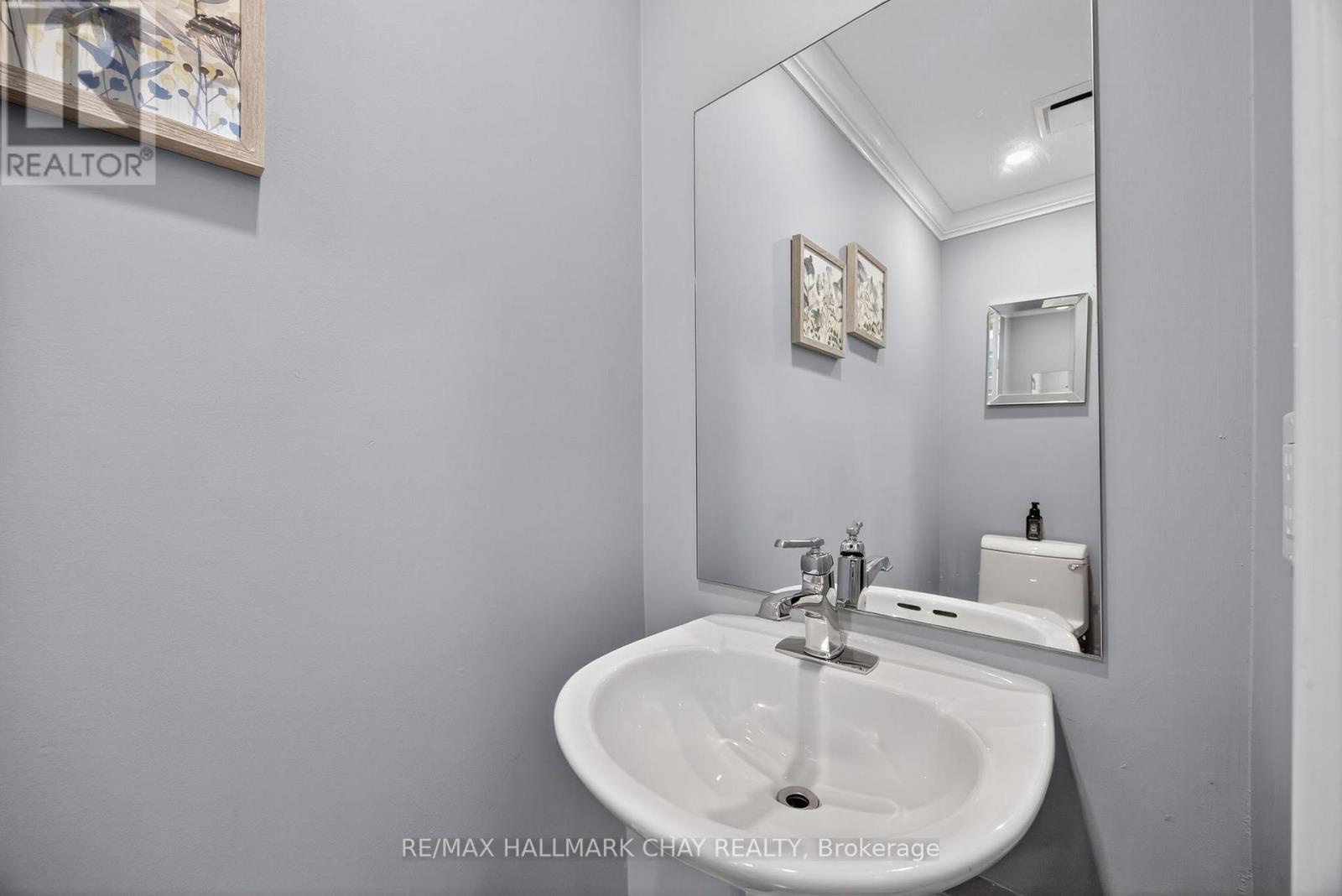 72 Ravenscliffe Court, Brampton (northwood Park), Ontario