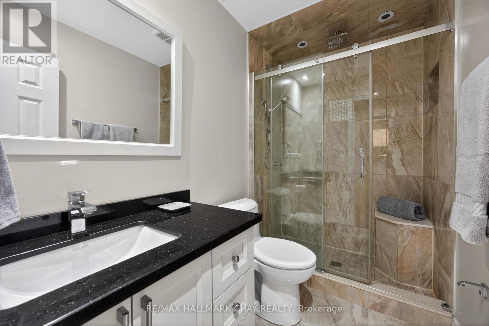 72 Ravenscliffe Court, Brampton (northwood Park), Ontario