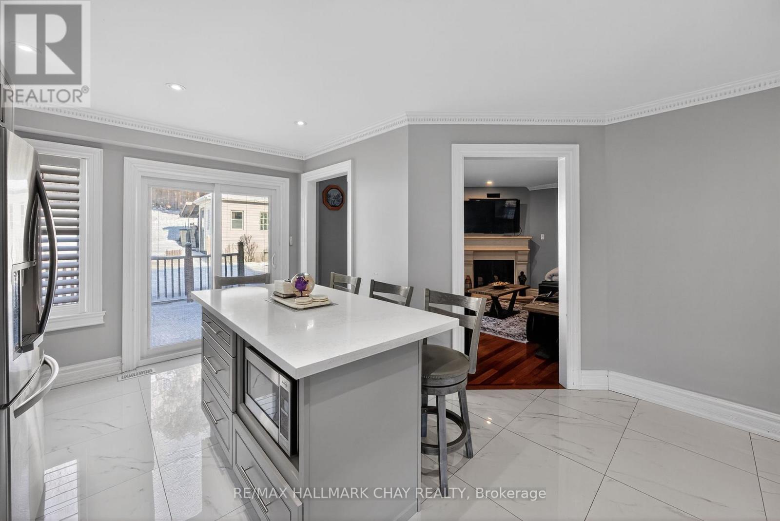 72 Ravenscliffe Court, Brampton (northwood Park), Ontario