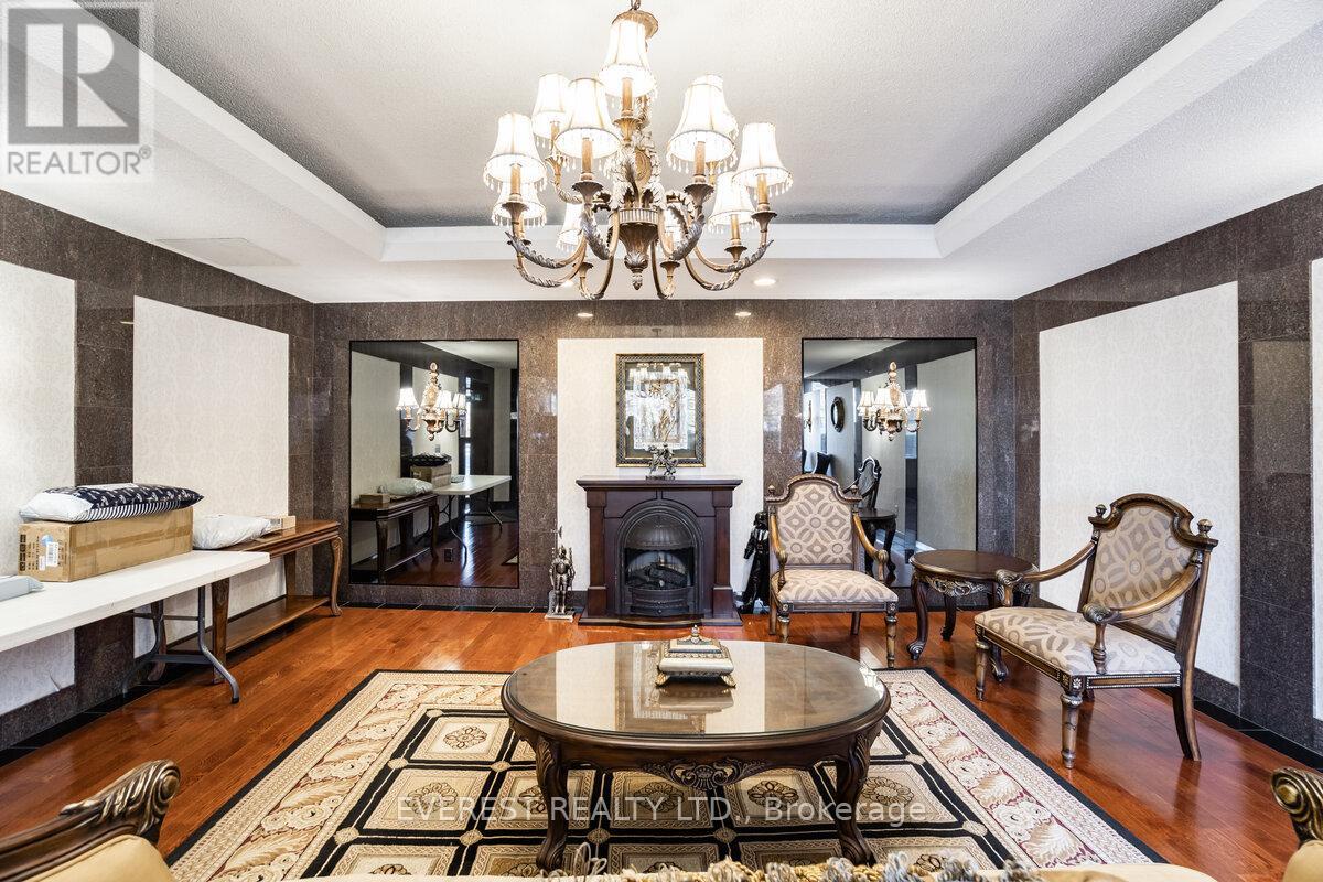 905 - 10 Malta Avenue, Brampton (fletcher's Creek South), Ontario