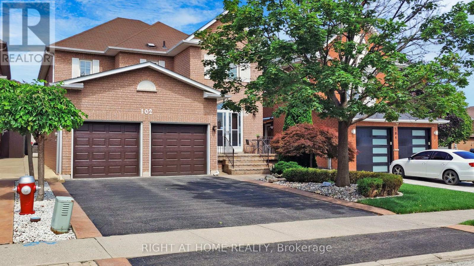 102 Mullis Crescent, Brampton (fletcher's West), Ontario