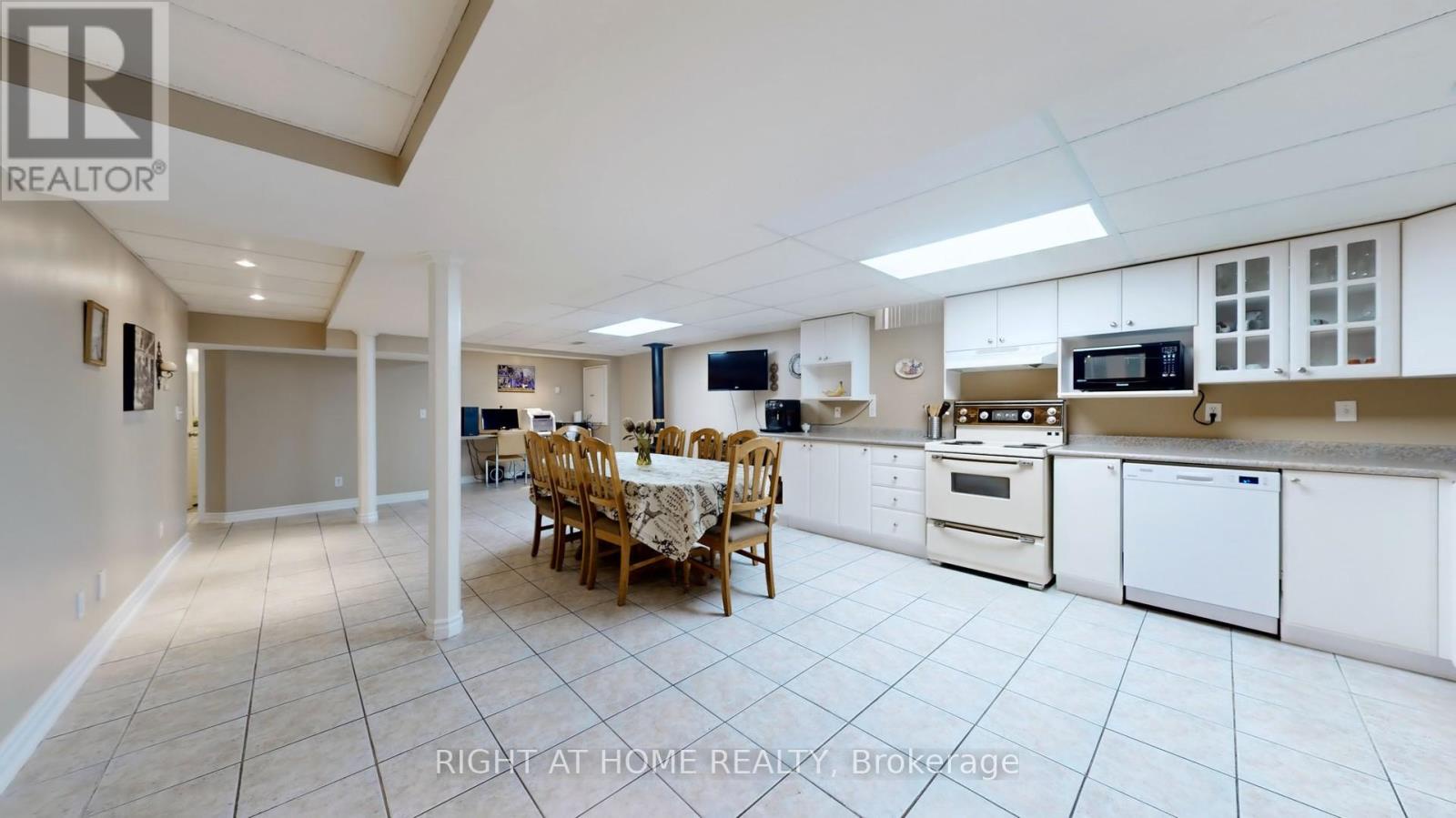 102 Mullis Crescent, Brampton (fletcher's West), Ontario