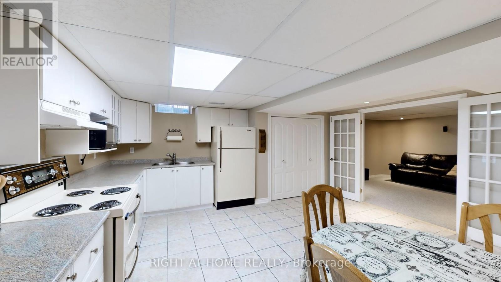 102 Mullis Crescent, Brampton (fletcher's West), Ontario