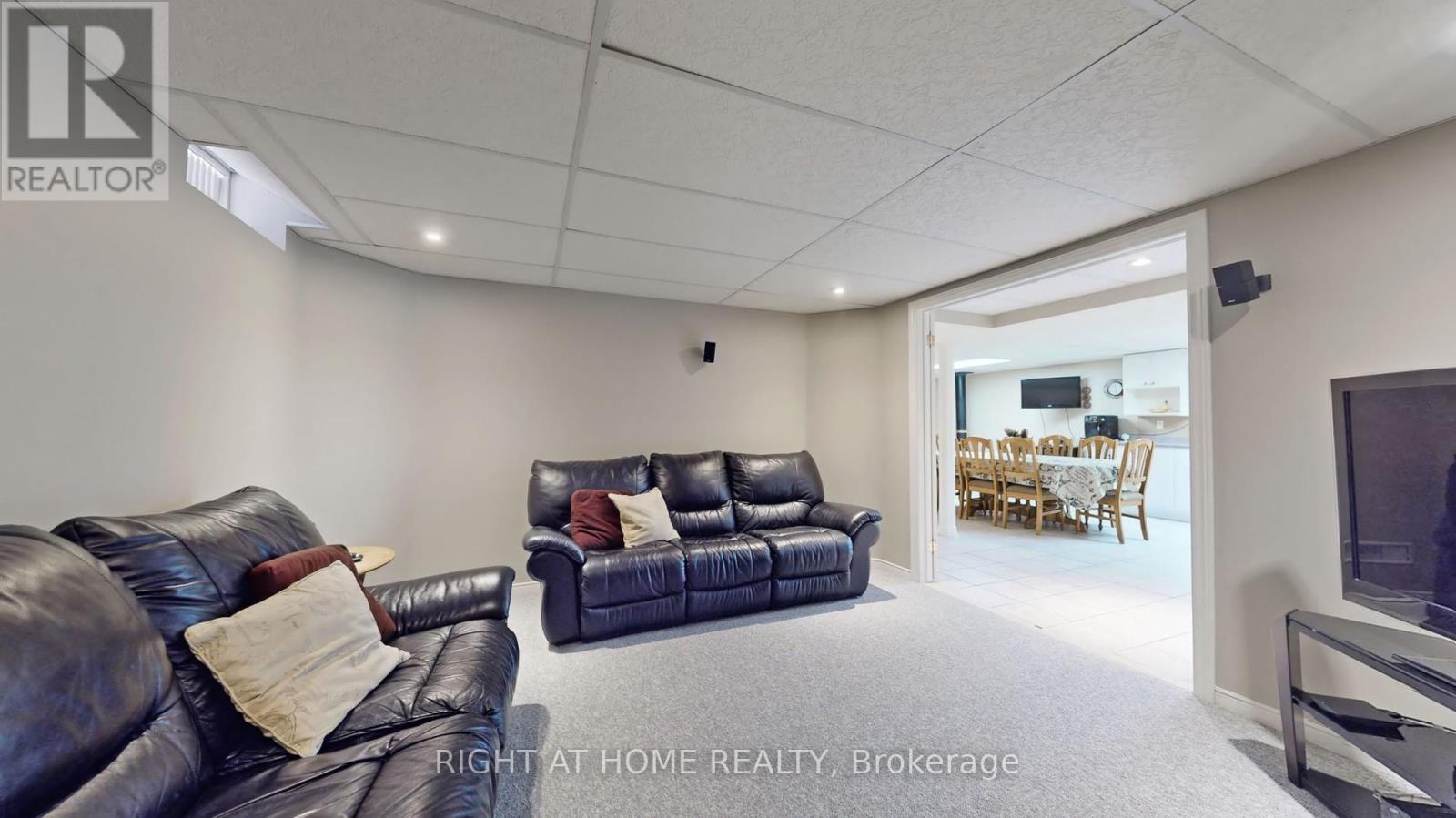 102 Mullis Crescent, Brampton (fletcher's West), Ontario