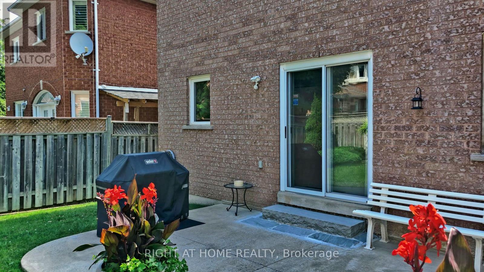 102 Mullis Crescent, Brampton (fletcher's West), Ontario