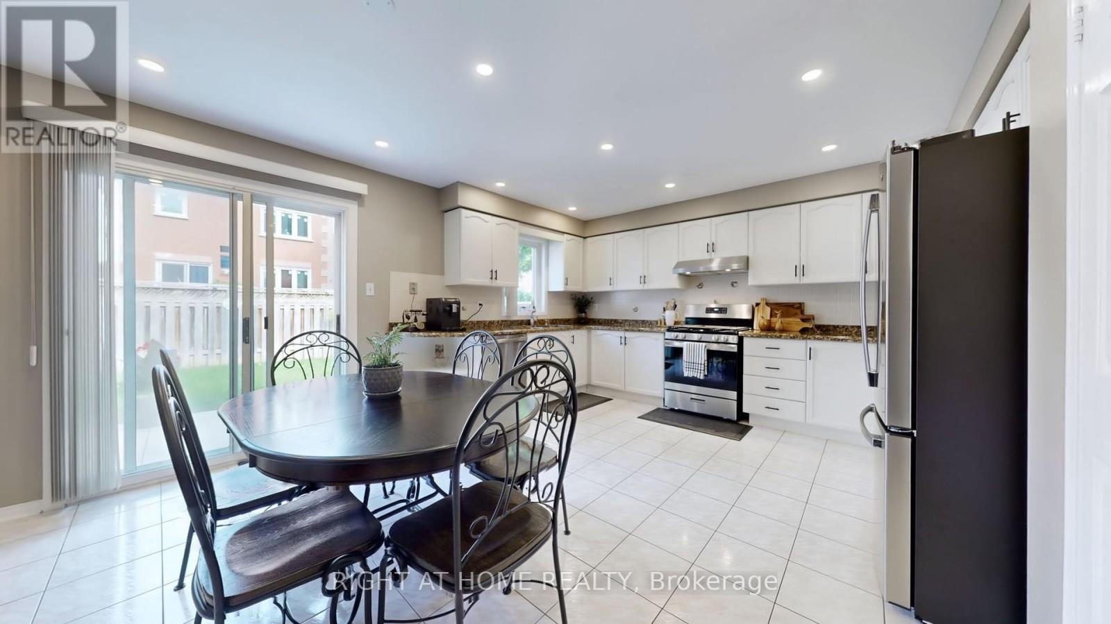 102 Mullis Crescent, Brampton (fletcher's West), Ontario