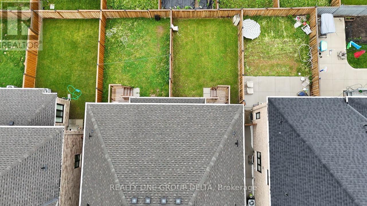 . - 6 Quinton Ridge, Brampton (bram West), Ontario