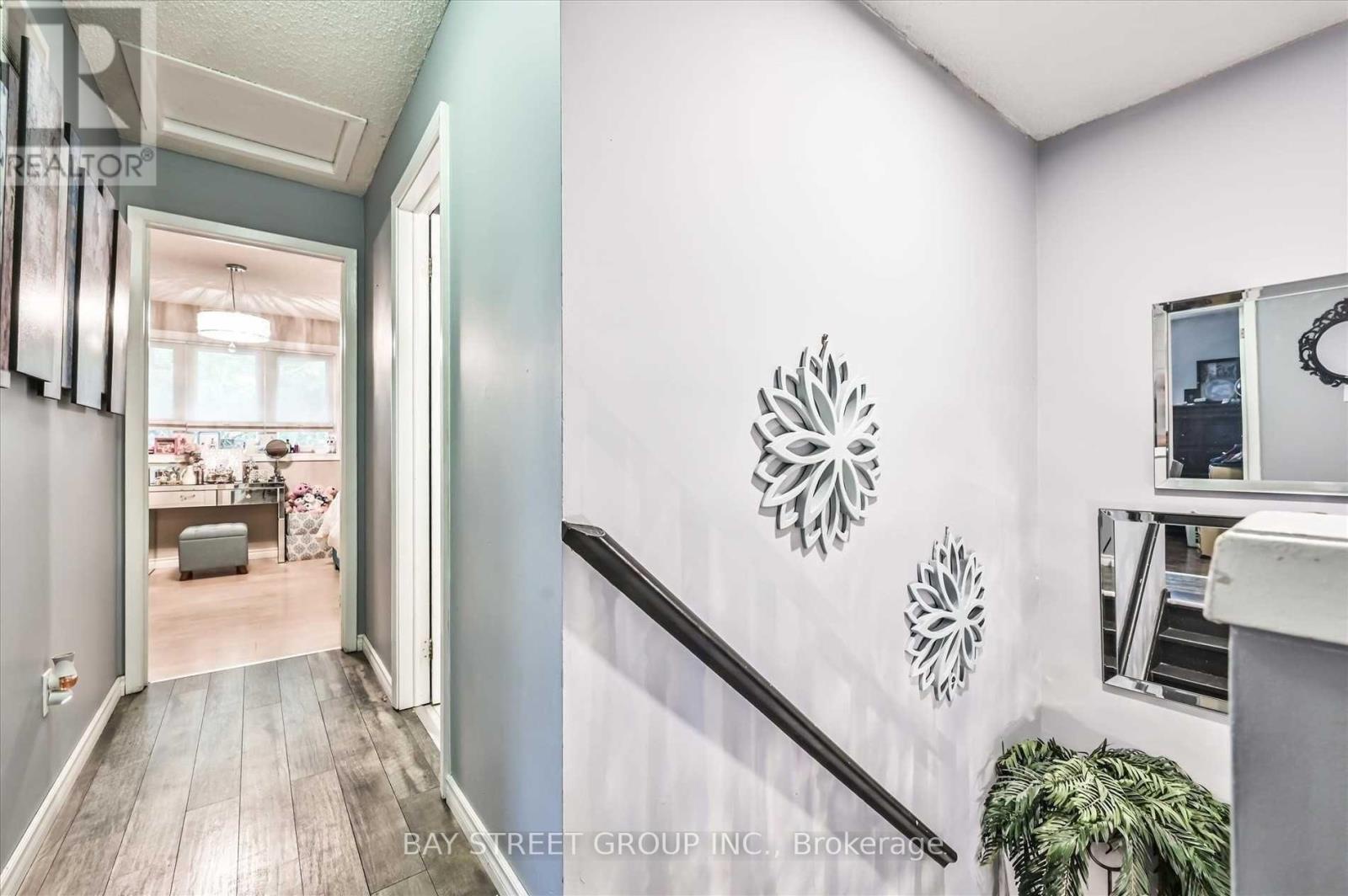 39 Barrington Crescent, Brampton (heart Lake East), Ontario