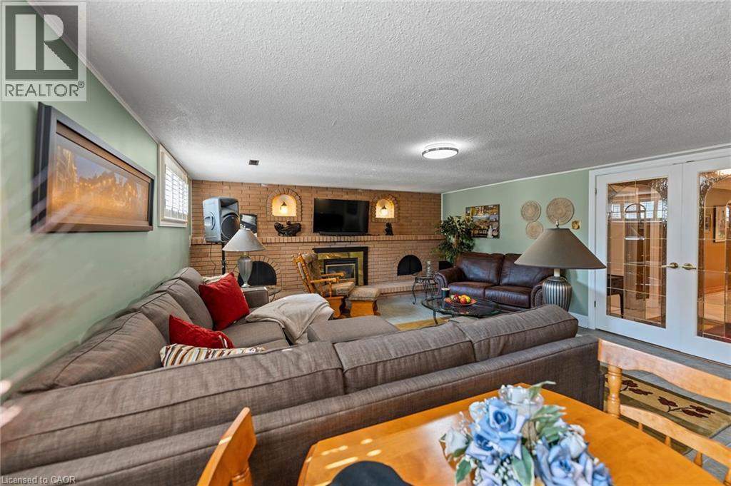 299 Eastdale Boulevard, Stoney Creek, Ontario