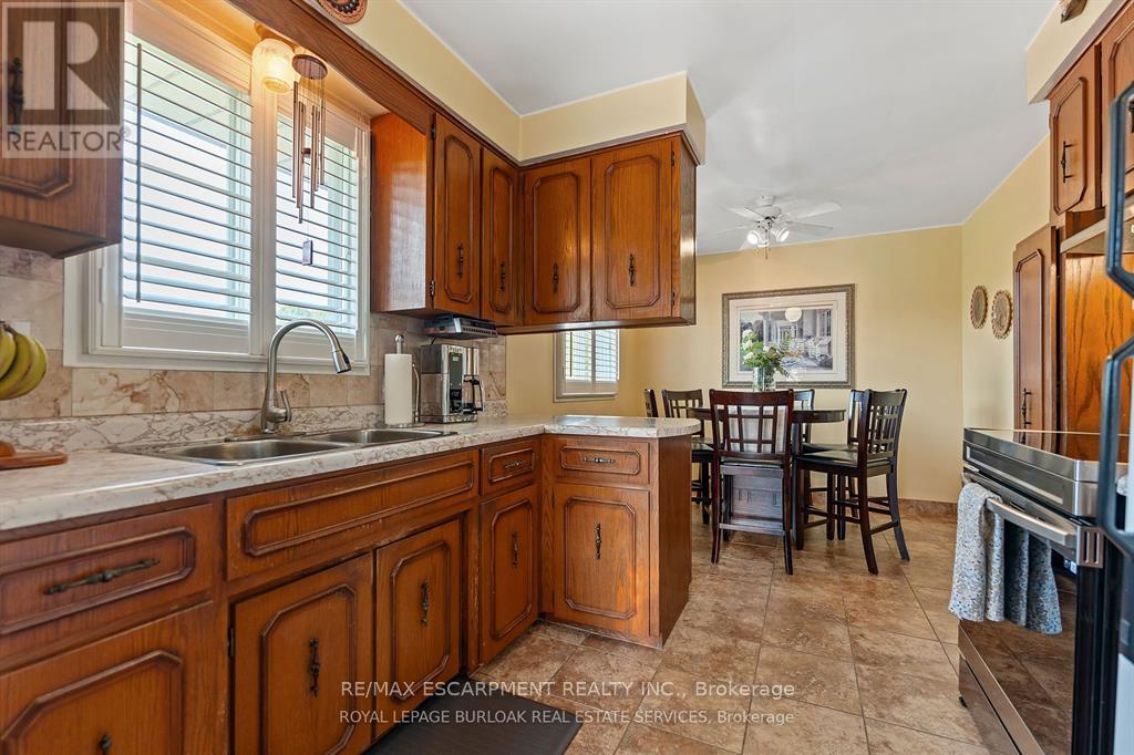 299 Eastdale Boulevard, Hamilton (stoney Creek), Ontario