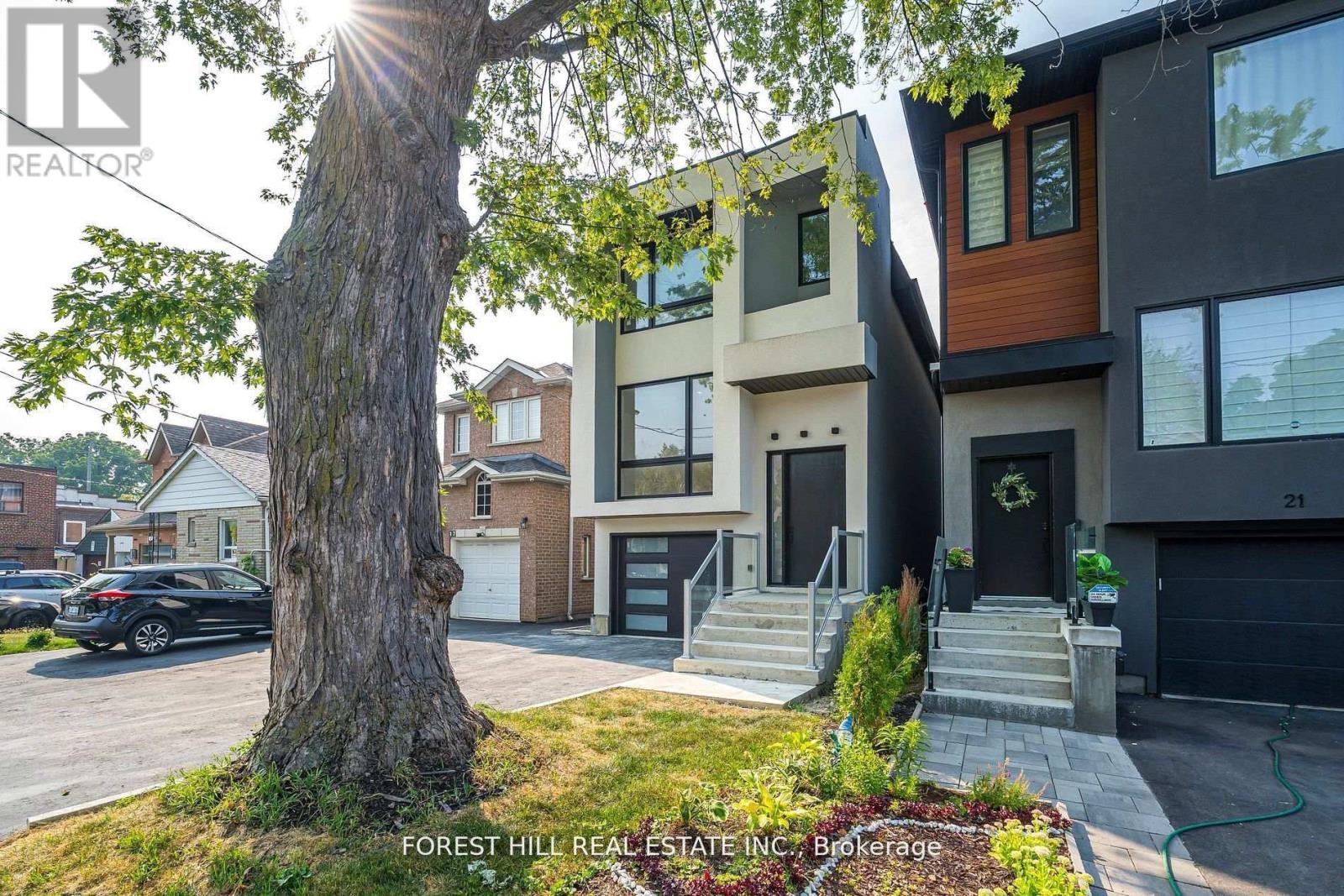 19 Simpson Avenue, Toronto (mimico), Ontario