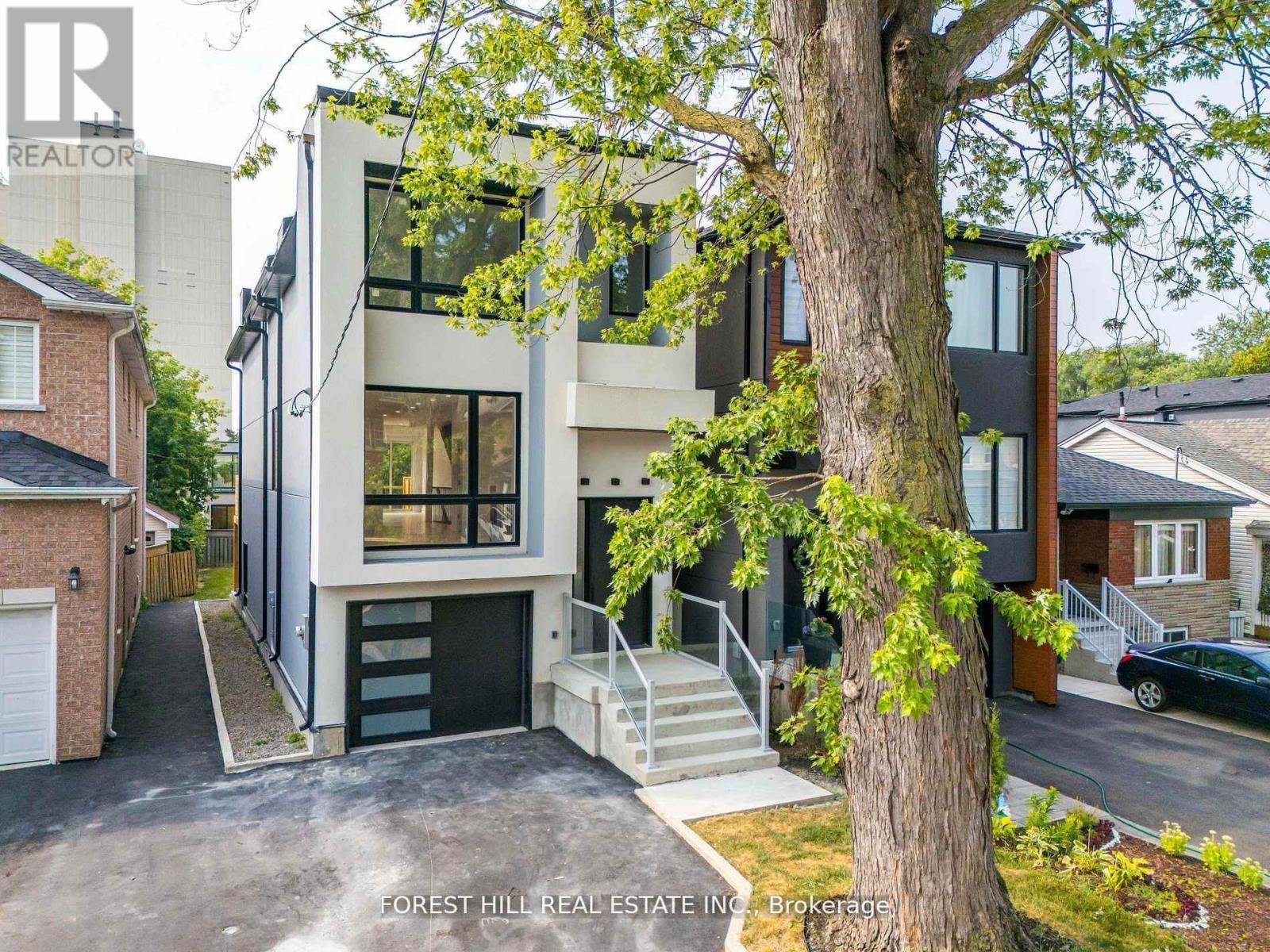19 Simpson Avenue, Toronto (mimico), Ontario
