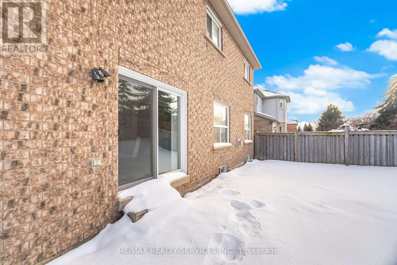 115 Woodvalley Drive, Brampton (fletcher's Meadow), Ontario