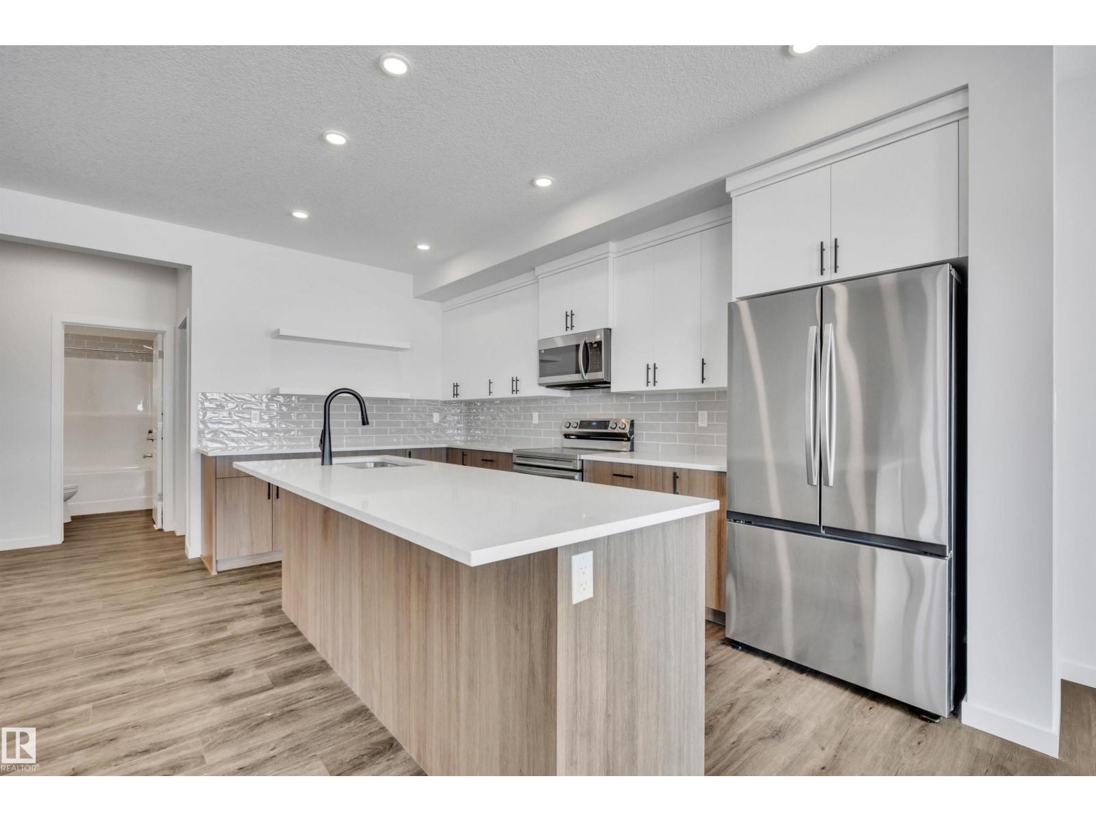 311 22 St Sw, Edmonton, Alberta