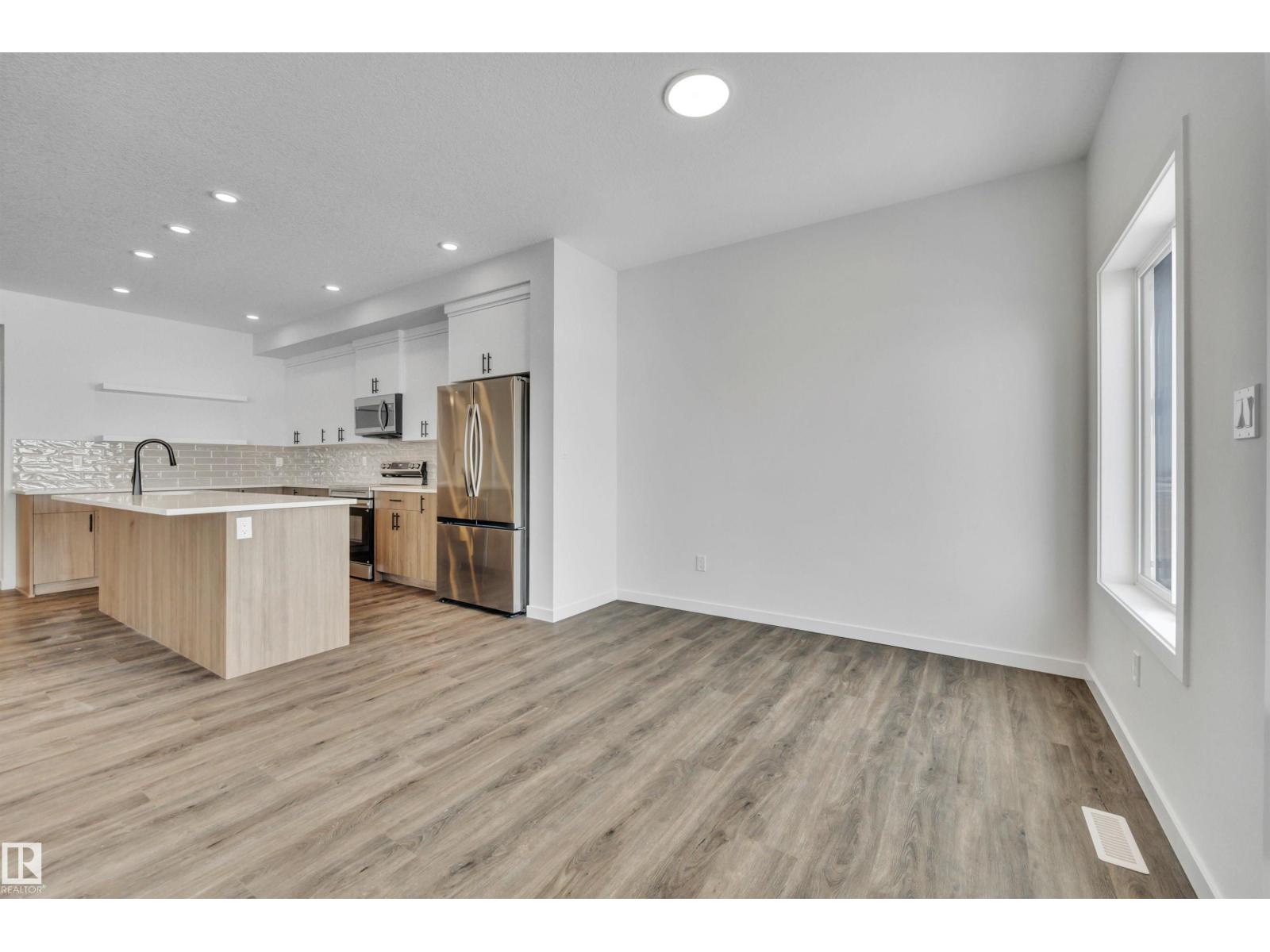 311 22 St Sw, Edmonton, Alberta