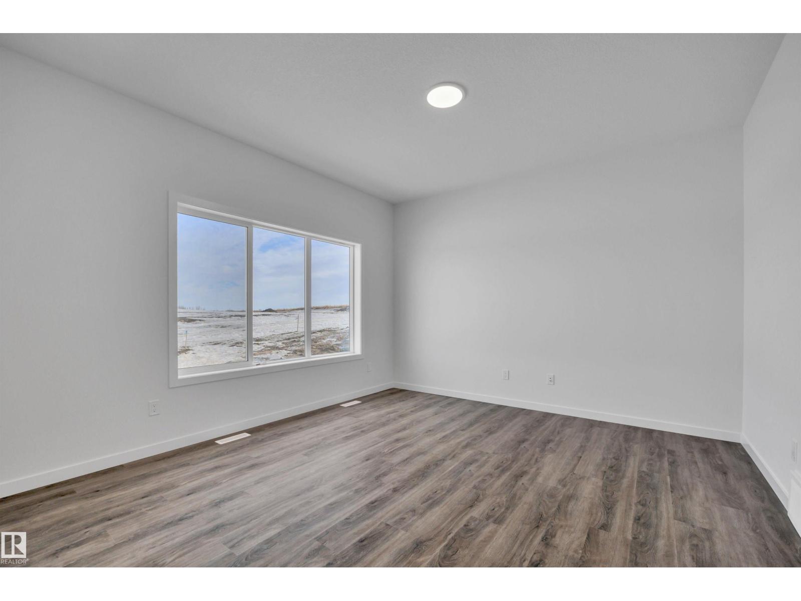 311 22 St Sw, Edmonton, Alberta