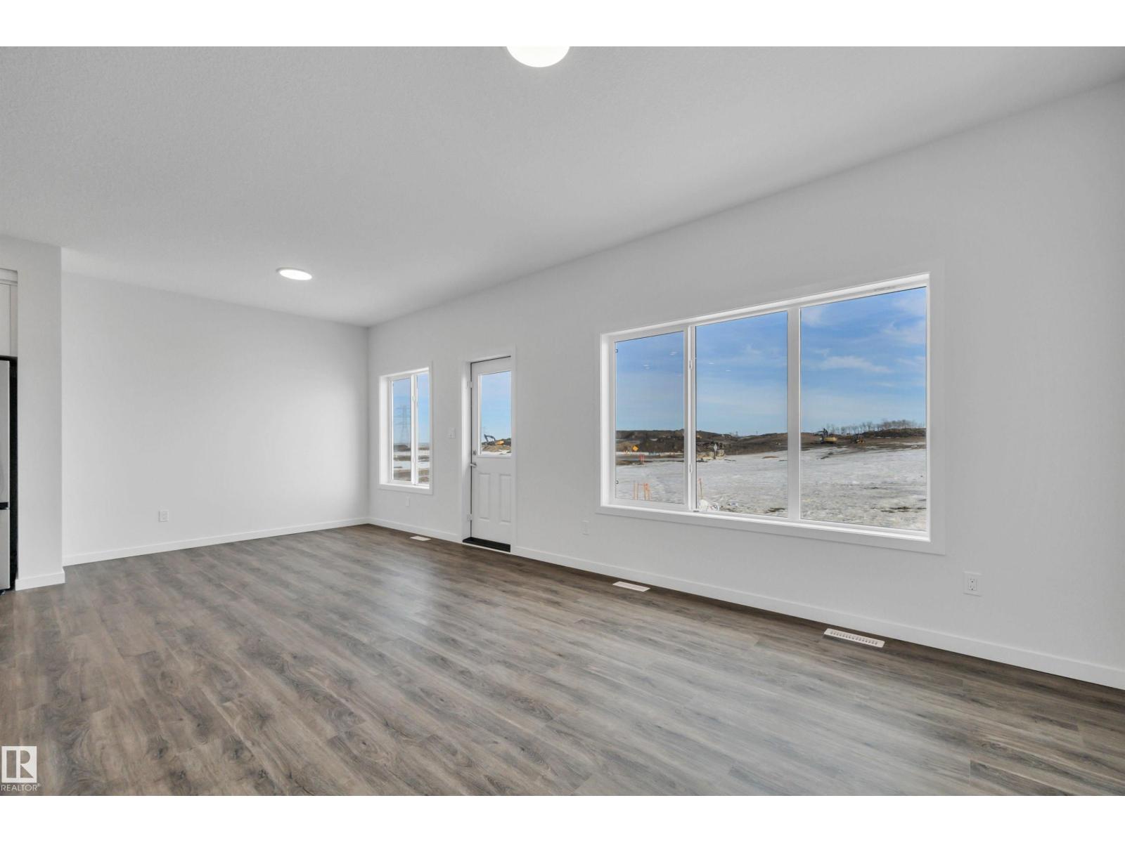 311 22 St Sw, Edmonton, Alberta