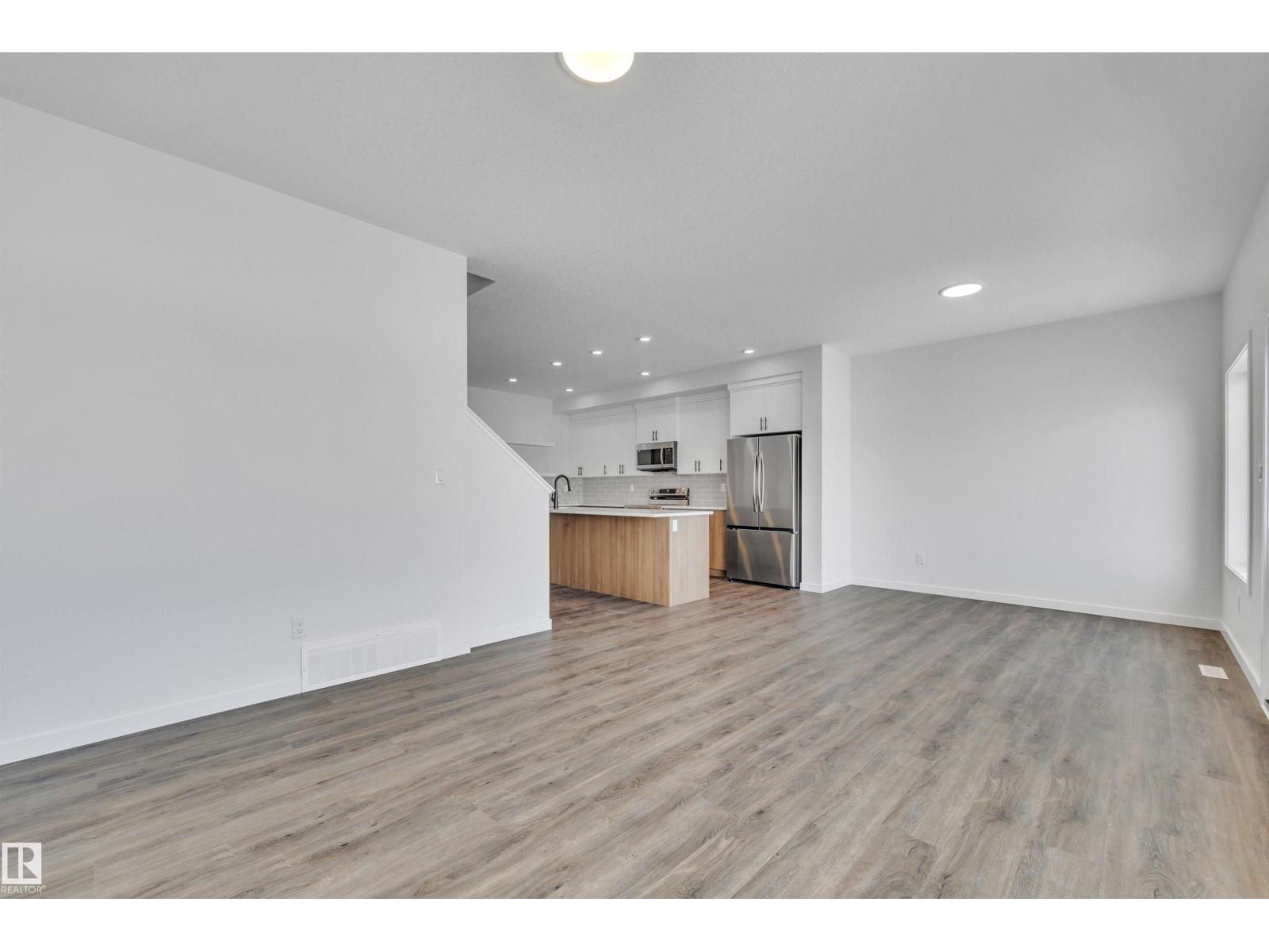 311 22 St Sw, Edmonton, Alberta