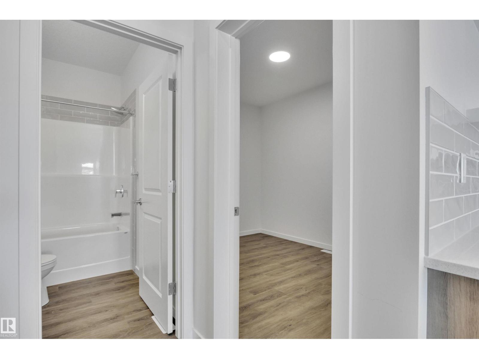 311 22 St Sw, Edmonton, Alberta