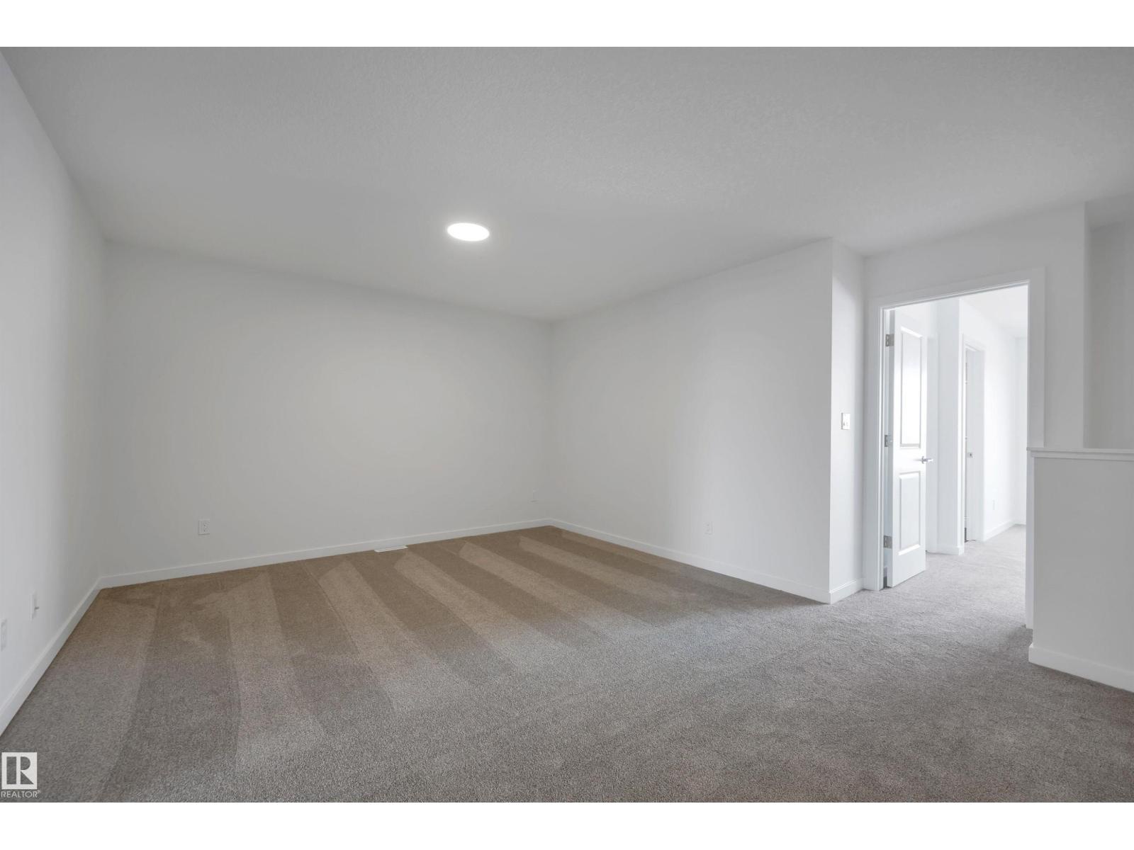 311 22 St Sw, Edmonton, Alberta