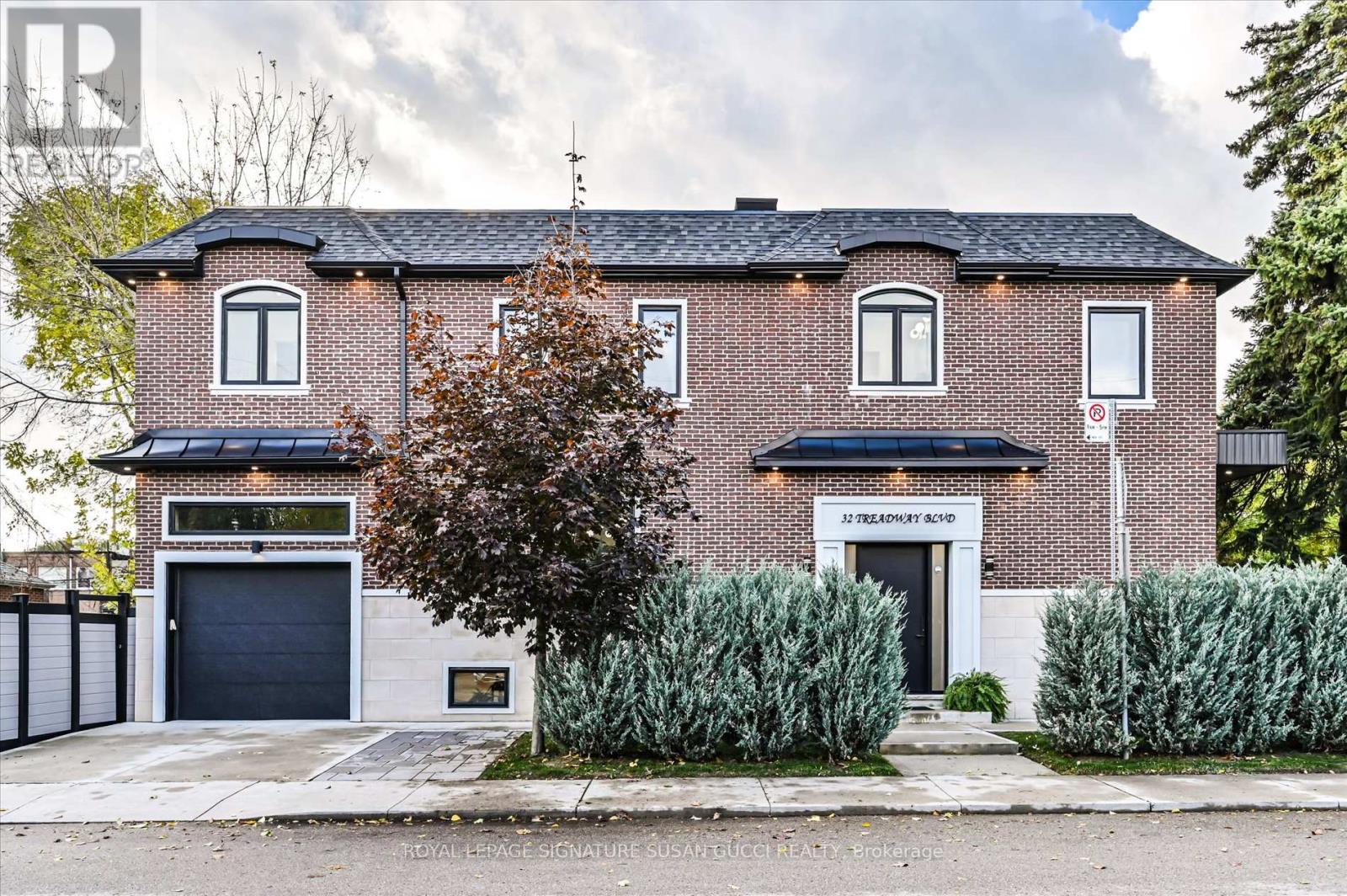 32 Treadway Boulevard, Toronto (east York), Ontario