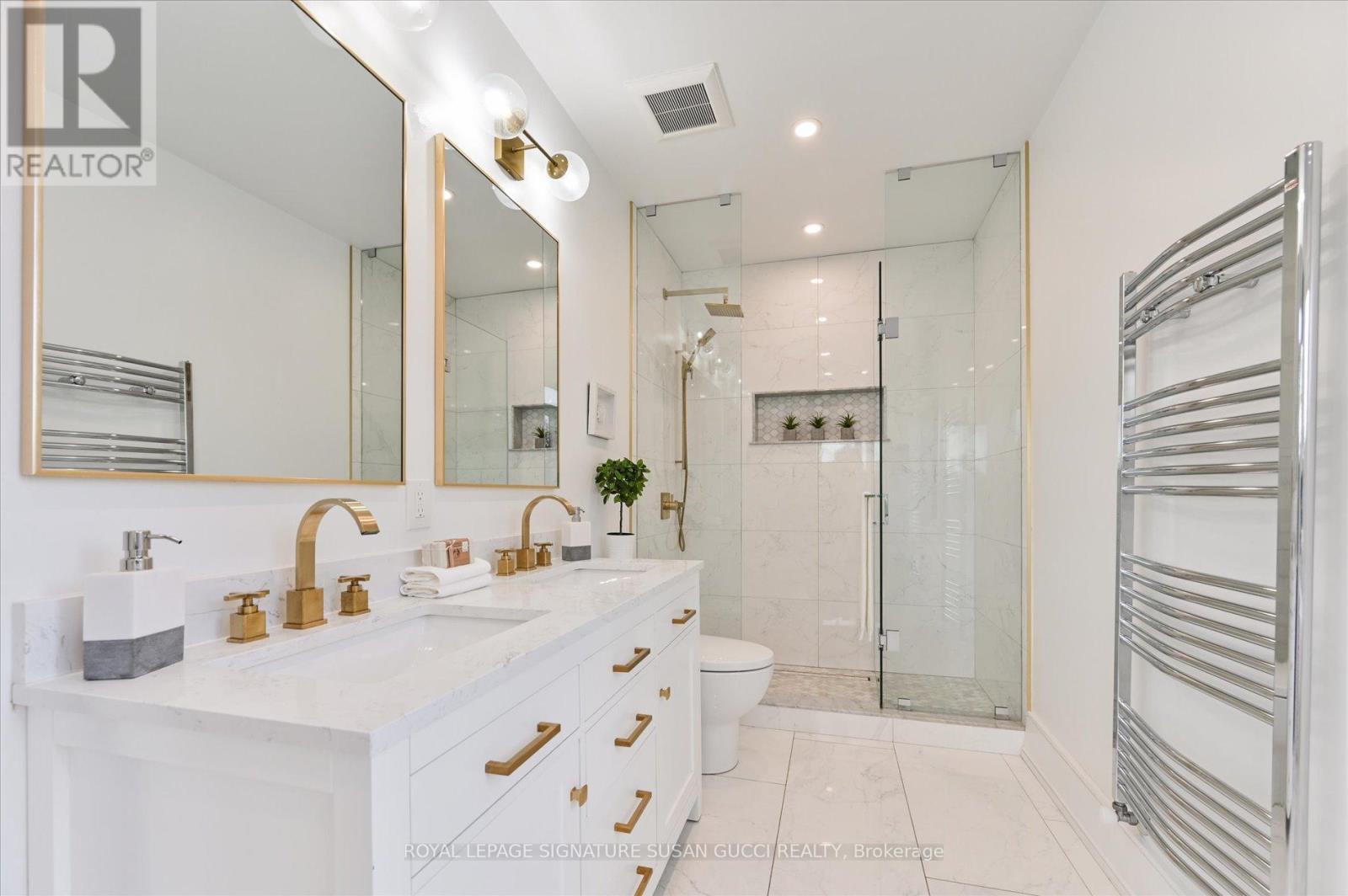 32 Treadway Boulevard, Toronto (east York), Ontario