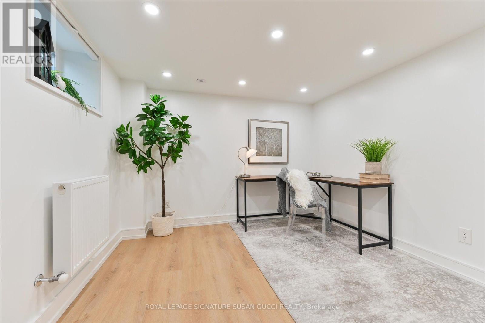 32 Treadway Boulevard, Toronto (east York), Ontario