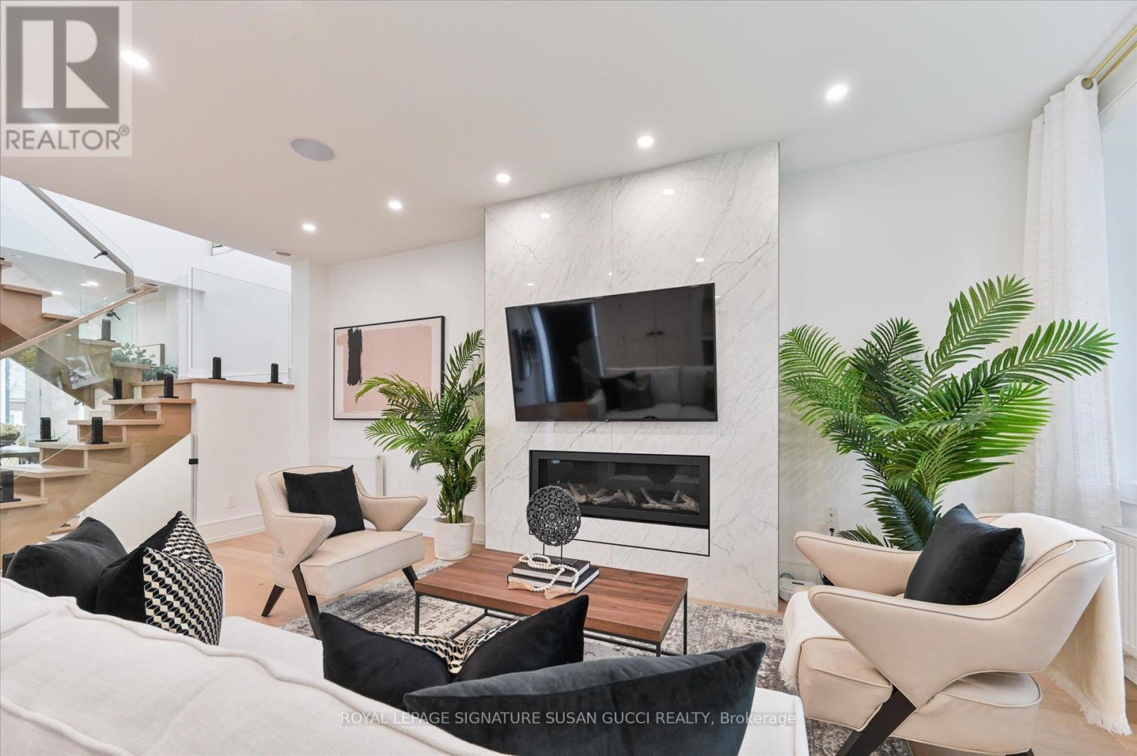 32 Treadway Boulevard, Toronto (east York), Ontario