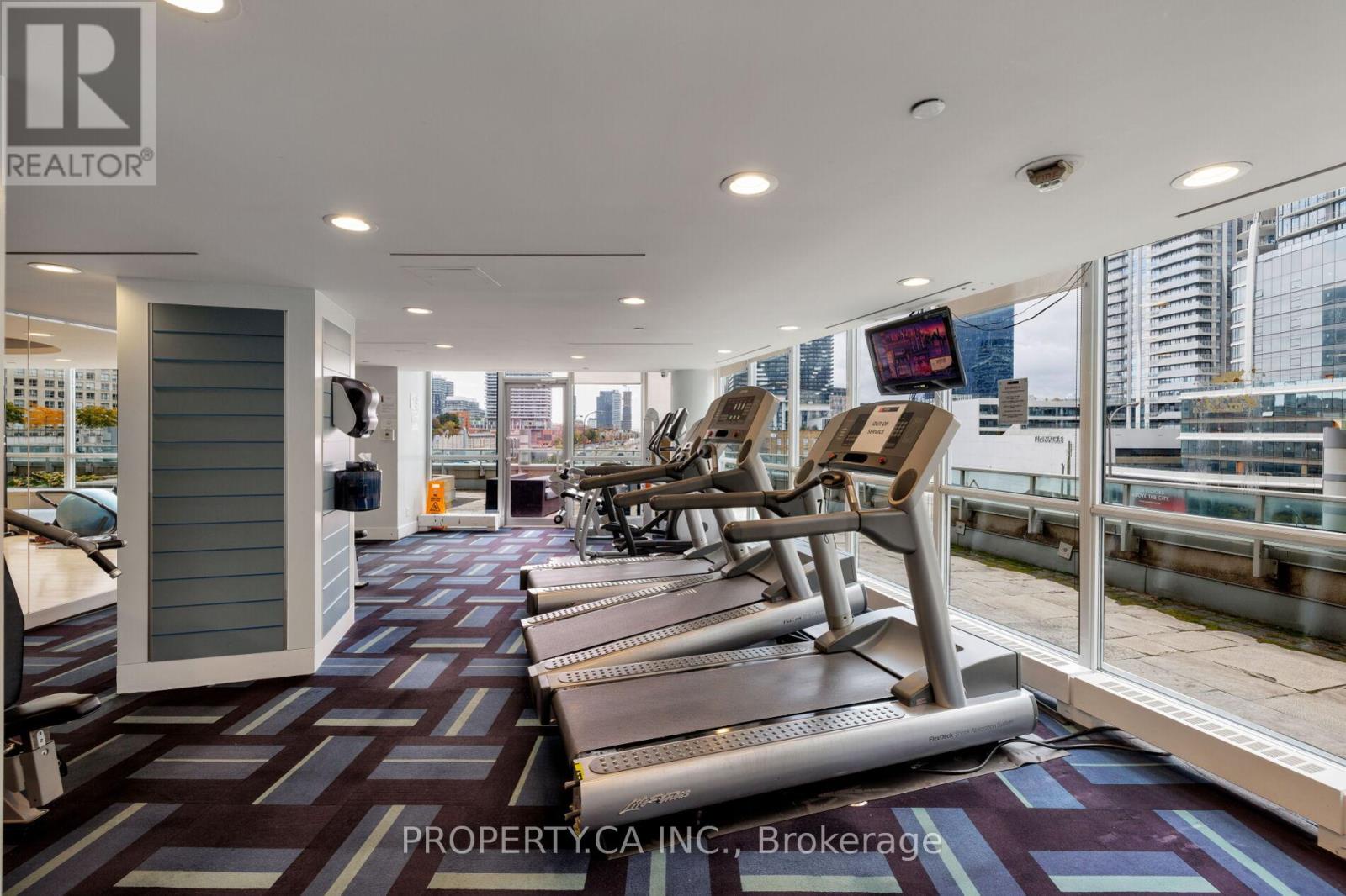 2011 - 18 Yonge Street, Toronto (waterfront Communities), Ontario