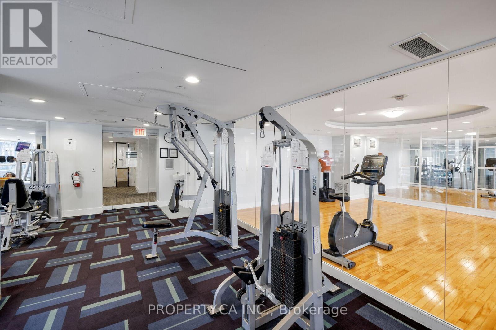 2011 - 18 Yonge Street, Toronto (waterfront Communities), Ontario