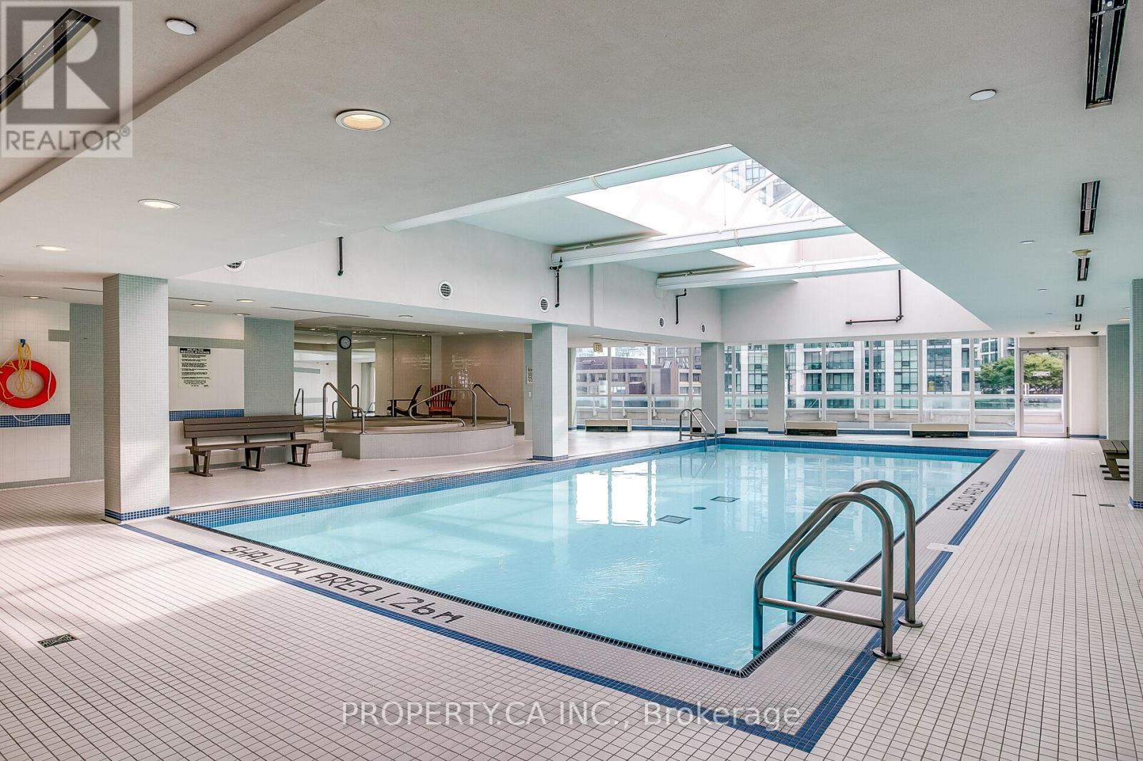 2011 - 18 Yonge Street, Toronto (waterfront Communities), Ontario