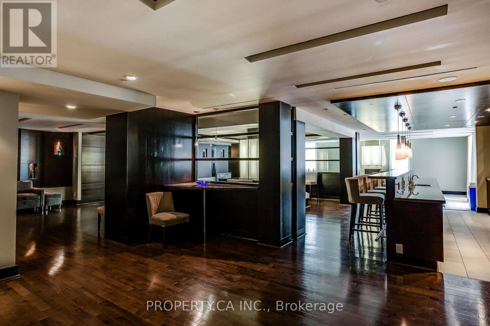 2011 - 18 Yonge Street, Toronto (waterfront Communities), Ontario